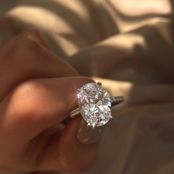 NEW 925 Oval Cut Engagement Ring - Picture 3 of 7